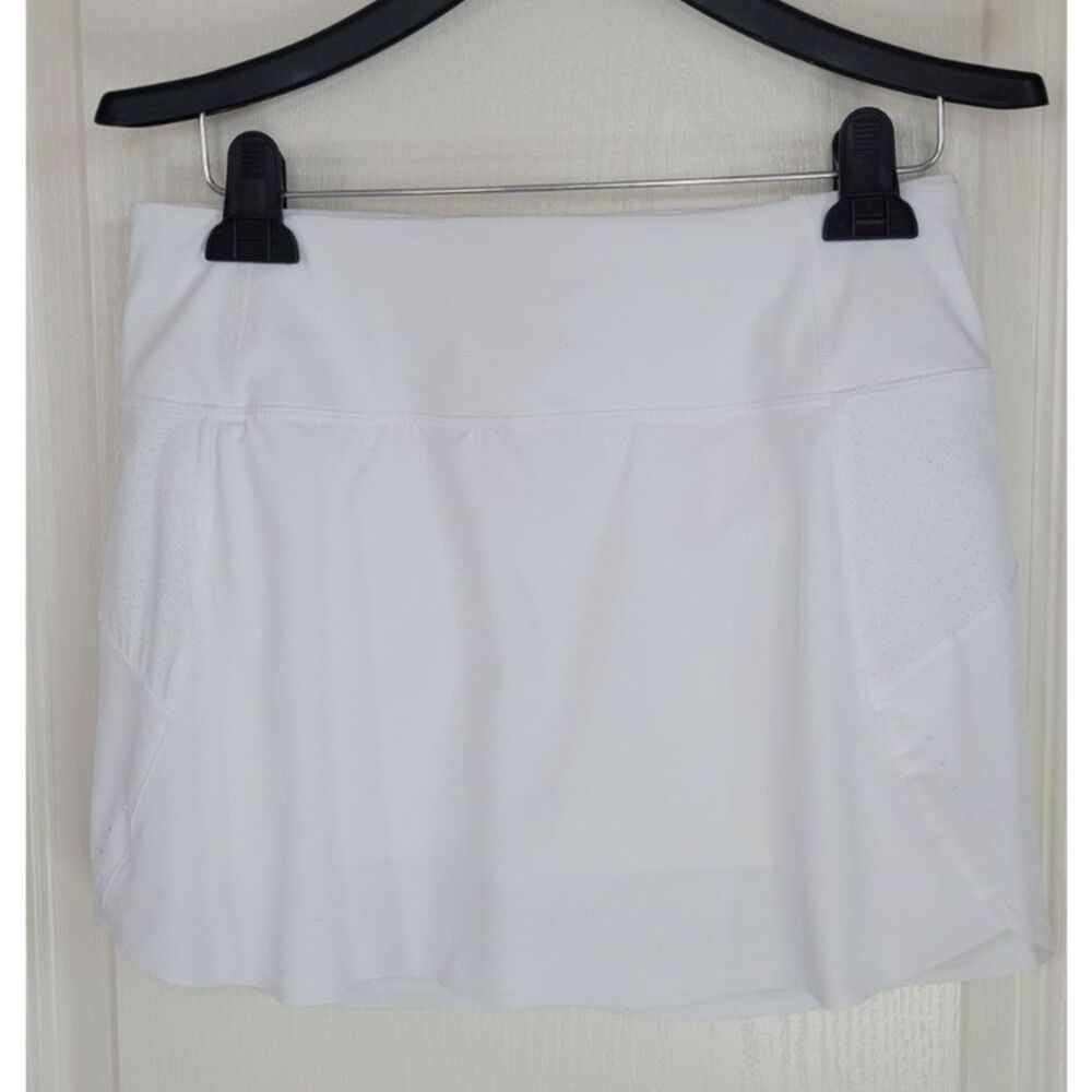Athleta White Run With It 14" Athletic Skort
